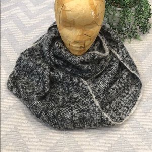 D&Y infinity/loop scarf